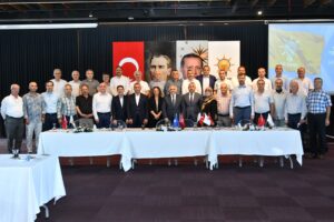 AK PARTİ, HİZMET VE GÖNÜL HAREKETİDİR