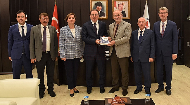 OMÜ’nün Konuğu Kamu Başdenetçisi Şeref Malkoç