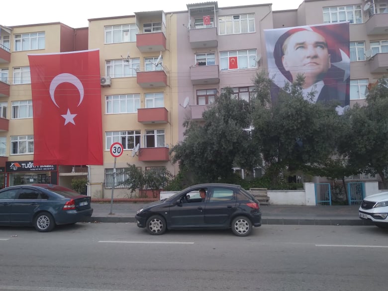 SAMSUN ATAKUMLULARIN TÜRK BAYRAĞI SEVGİSİ