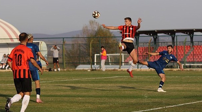 Ladik Belediyespor 1 Karasamsunspor 2