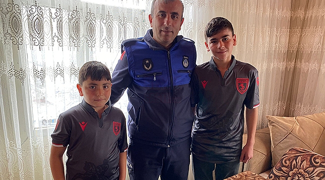 Başkan Demir’den Öğrencilere Samsunspor Forması