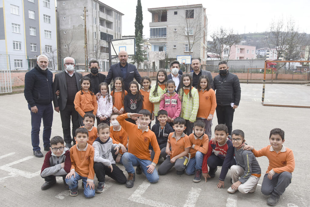 TEKKEKÖY BELEDİYESİNDEN EĞİTİME ÖRNEK DESTEK