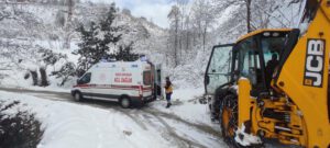 BÜYÜKŞEHİR’İN KARLA MÜCADELE ÇALIŞMALARI SÜRÜYOR