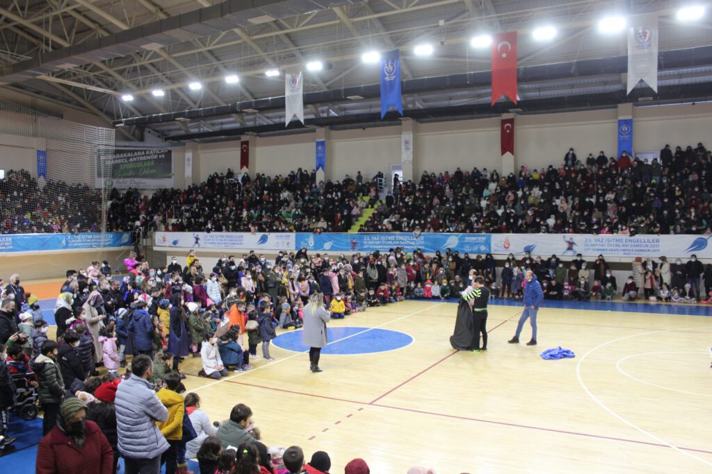 ÇARŞAMBA’DA ÇOCUKLAR DOYASIYA EĞLENDİ