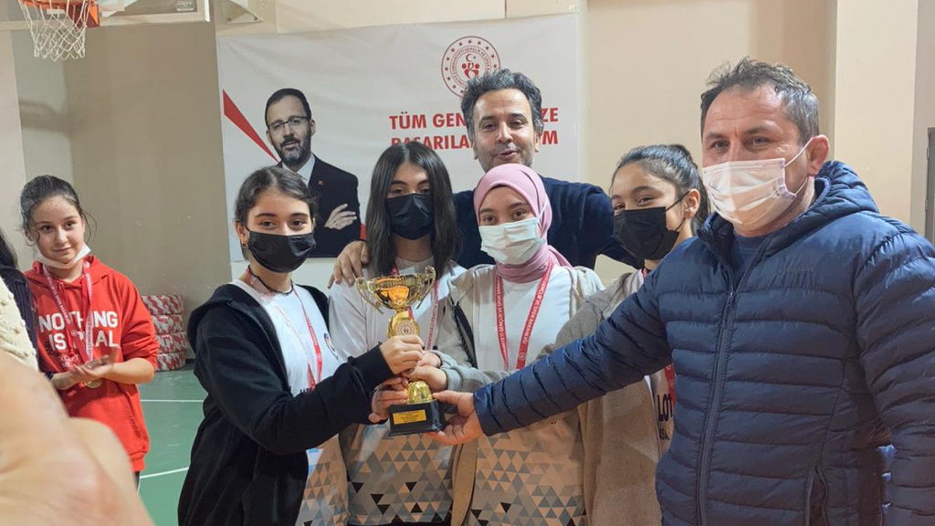 Bafra İmam Hatip Ortaokulu Dart Turnuvası Samsun 2.si