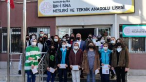 BAFRA İBN-İ SİNA’DA KARNE TÖRENİ