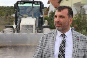 KAVAK’TA METRUK BİNALAR YIKILIYOR