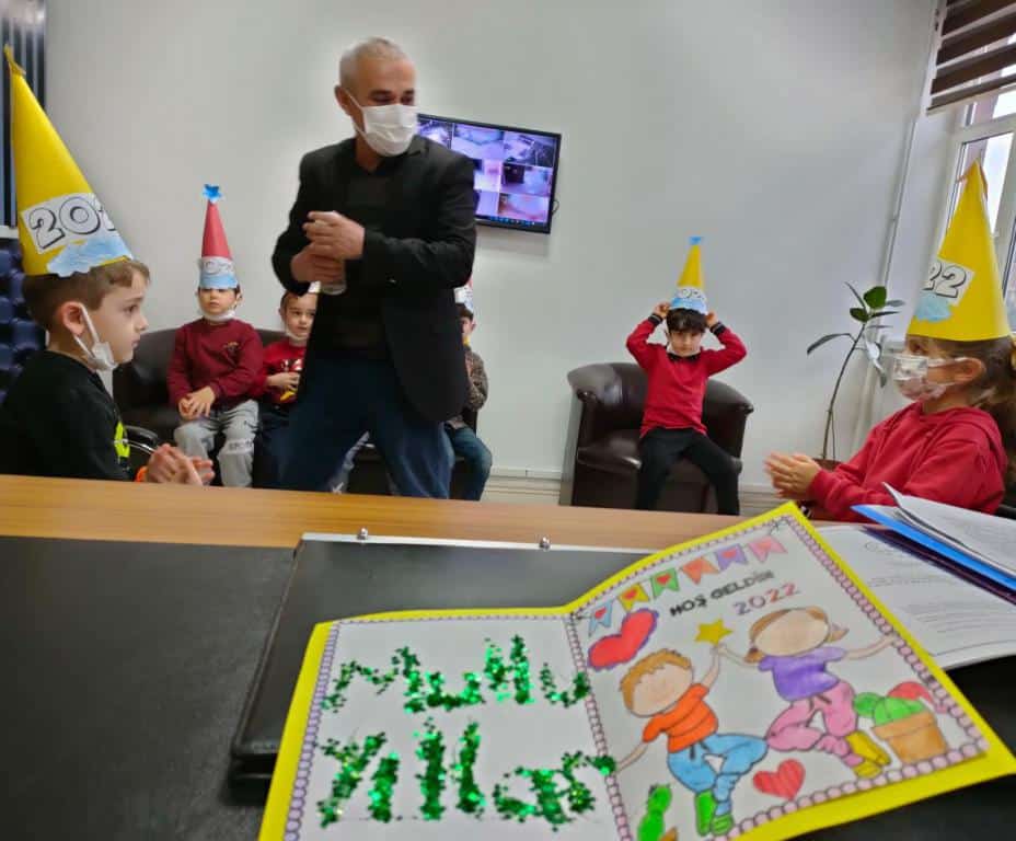 GELECEĞİN YILDIZLARININ YENİ YIL TEBRİĞİ