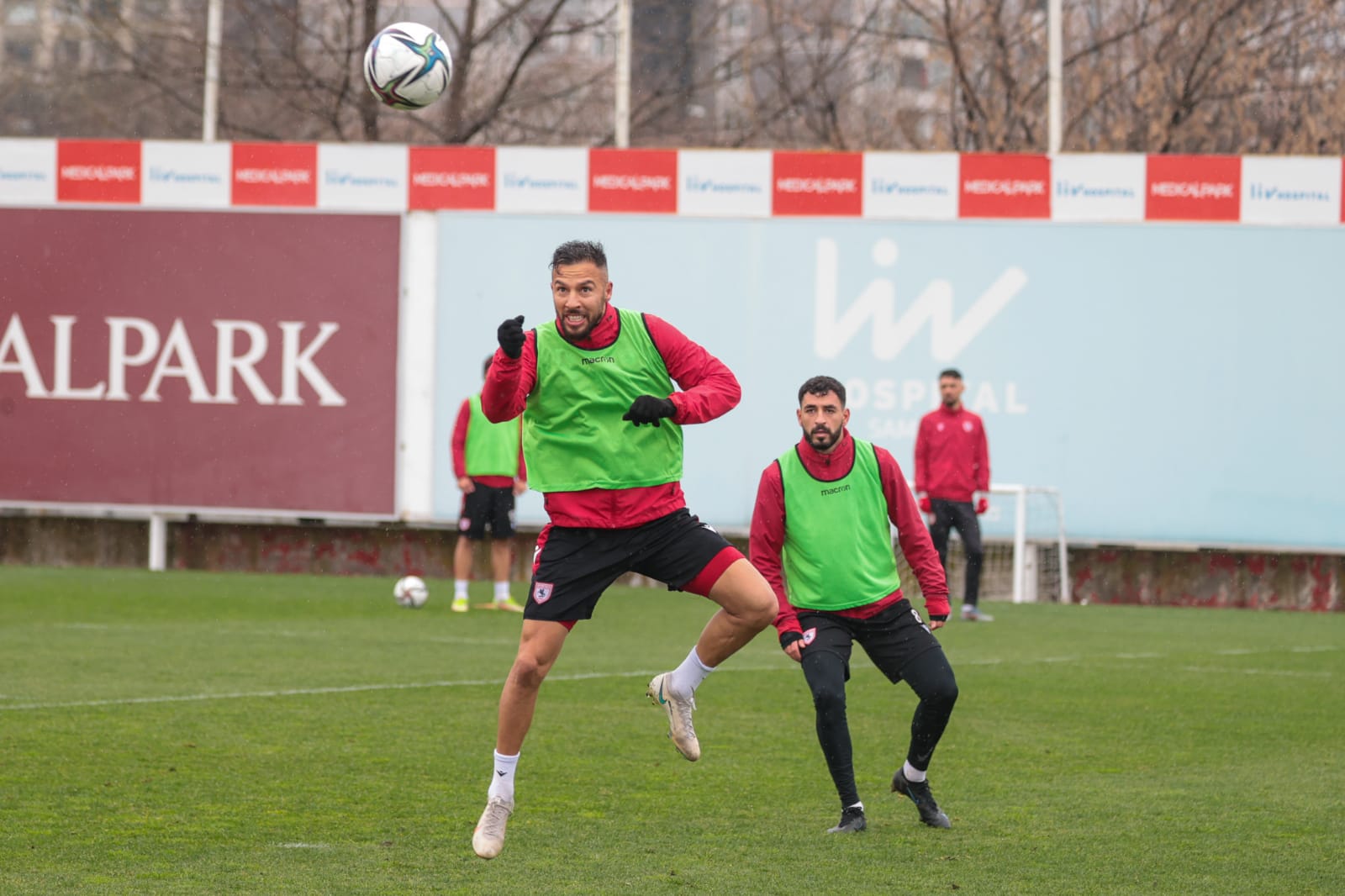 SAMSUNSPOR ANTRENMANLARA DEVAM EDİYOR