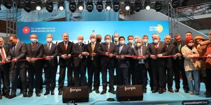 KARİYER FUARI KAPILARINI AÇTI