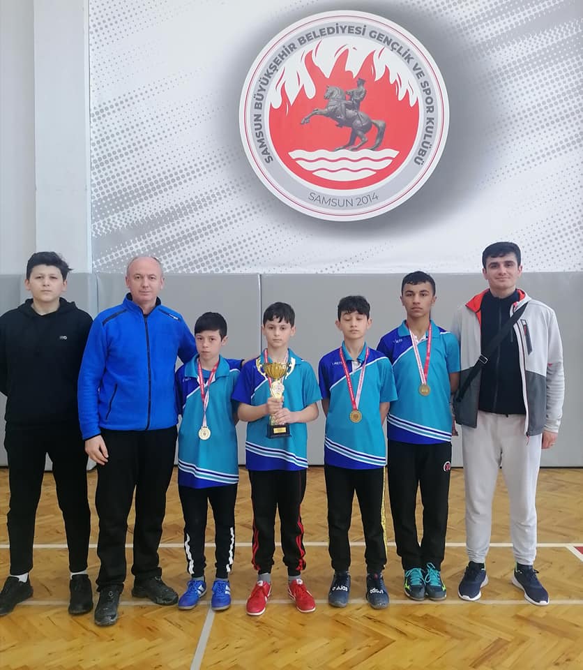 BADMİNTONDA BAFRA ATATÜRK ORTAOKULU’NDAN 2 İL BİRİNCİLİĞİ