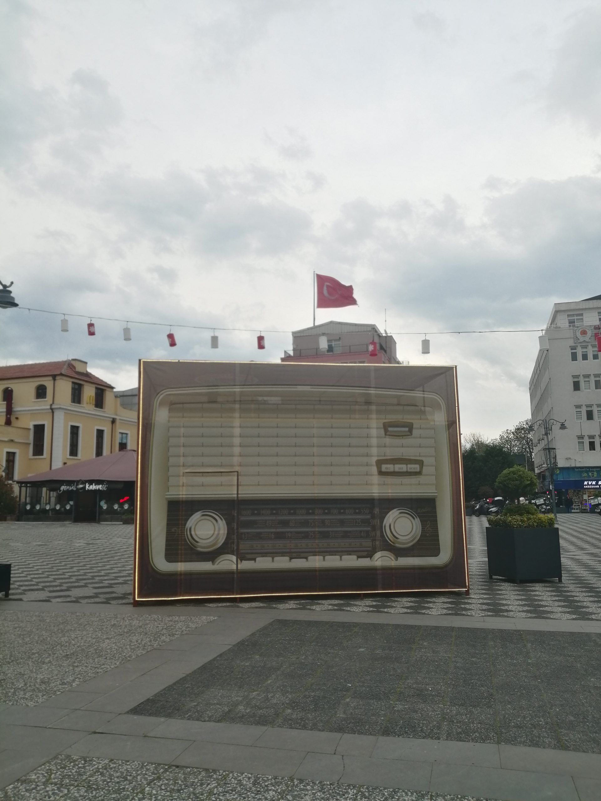 DEV NOSTALJİ RADYOSU BULVAR AVM’DE…!