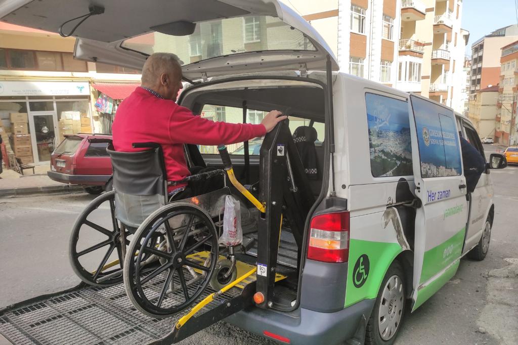 GÖNÜLLERE DOKUNAN HİZMET