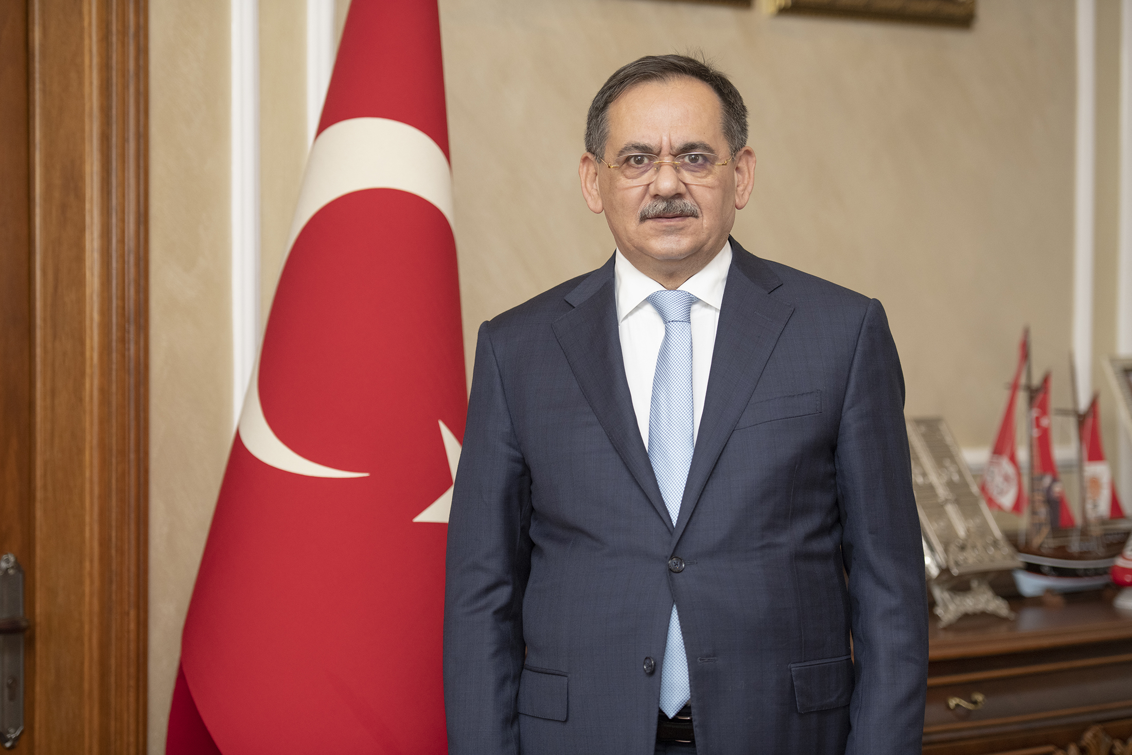 DEMİR’İN 23 NİSAN ULUSAL EGEMENLİK VE ÇOCUK BAYRAMI MESAJI