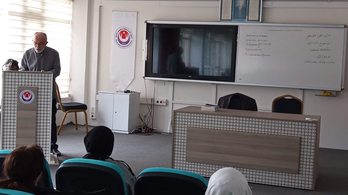 “Peygamberimiz Hz.Muhammed (sav)’in Eğitim Metodu” Semineri