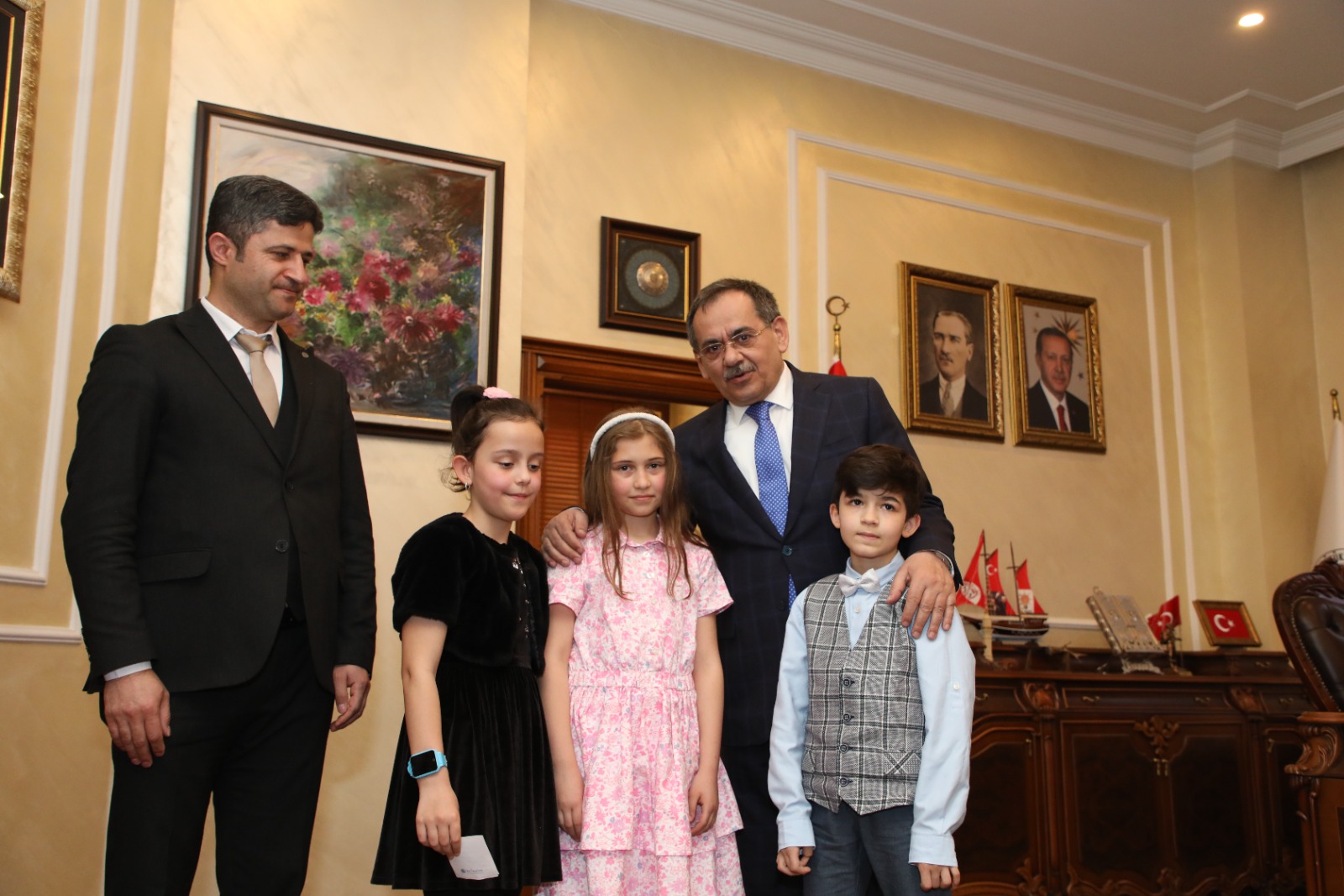 Başkan Demir koltuğunu Gerzeli’ ye devretti