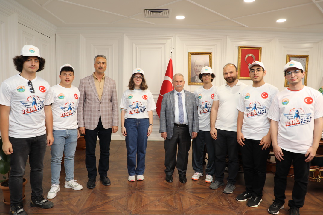 BAŞKAN DEMİRTAŞ ALINACAK HER BAŞARI BİZLERİ GURURLANDIRIYOR