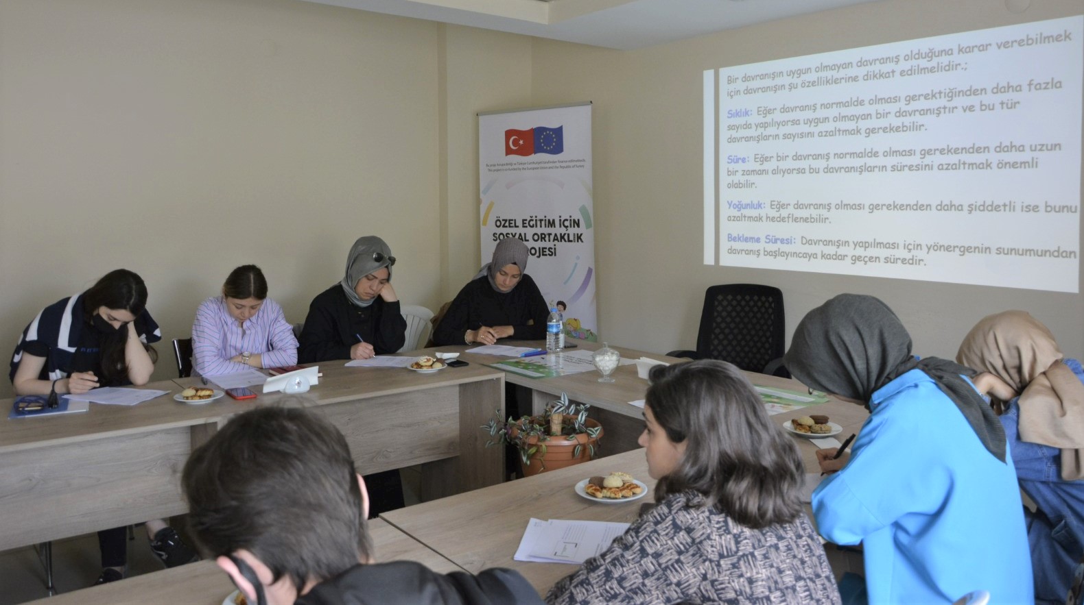 Evde Özel Eğitim Gönüllülerinin Kursu başladı