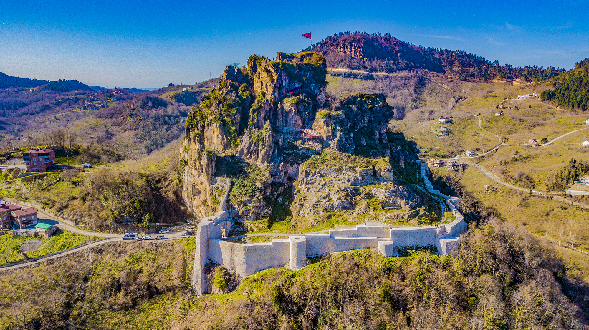 ÜNYE KALESİ ADIM ADIM TURİZME HAZIRLANIYOR
