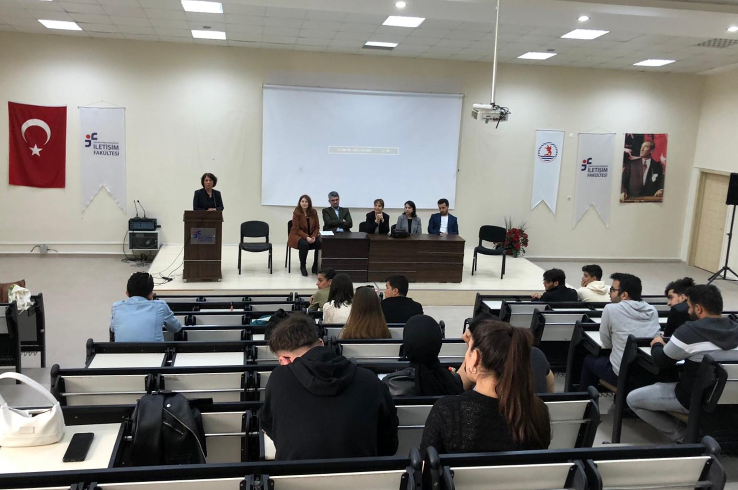 Genç İletişimcilerle Medyada Kadına Yönelik Şiddet Üzerine Söyleşi