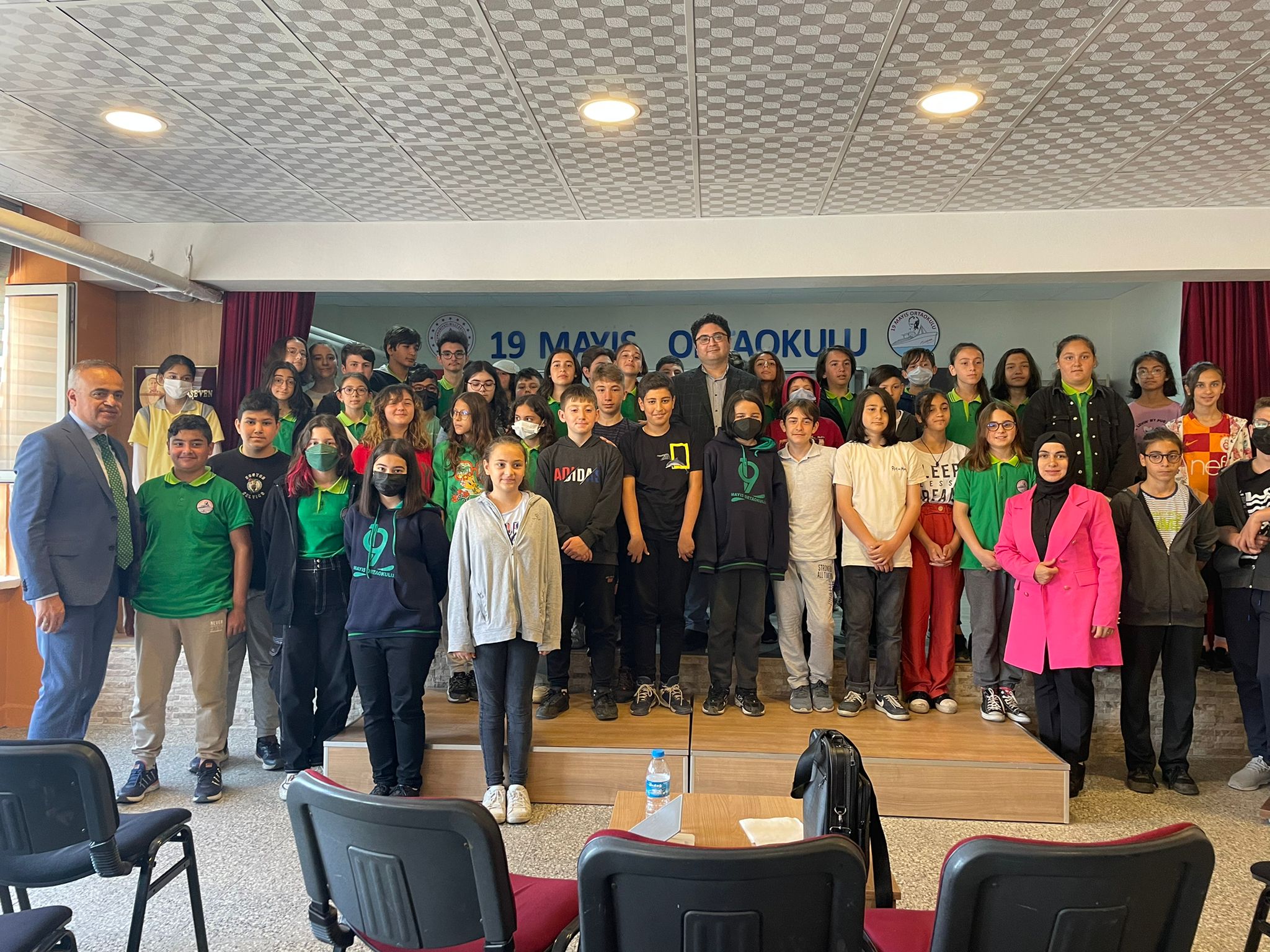 ÖĞRENCİLER VE VELİLER SINAVLARA ADAPTE OLUYOR