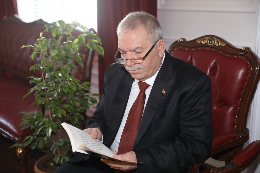 DEMİRTAŞ TÜM SAMSUNLULARI KİTAP FUARINA DAVET ETTİ