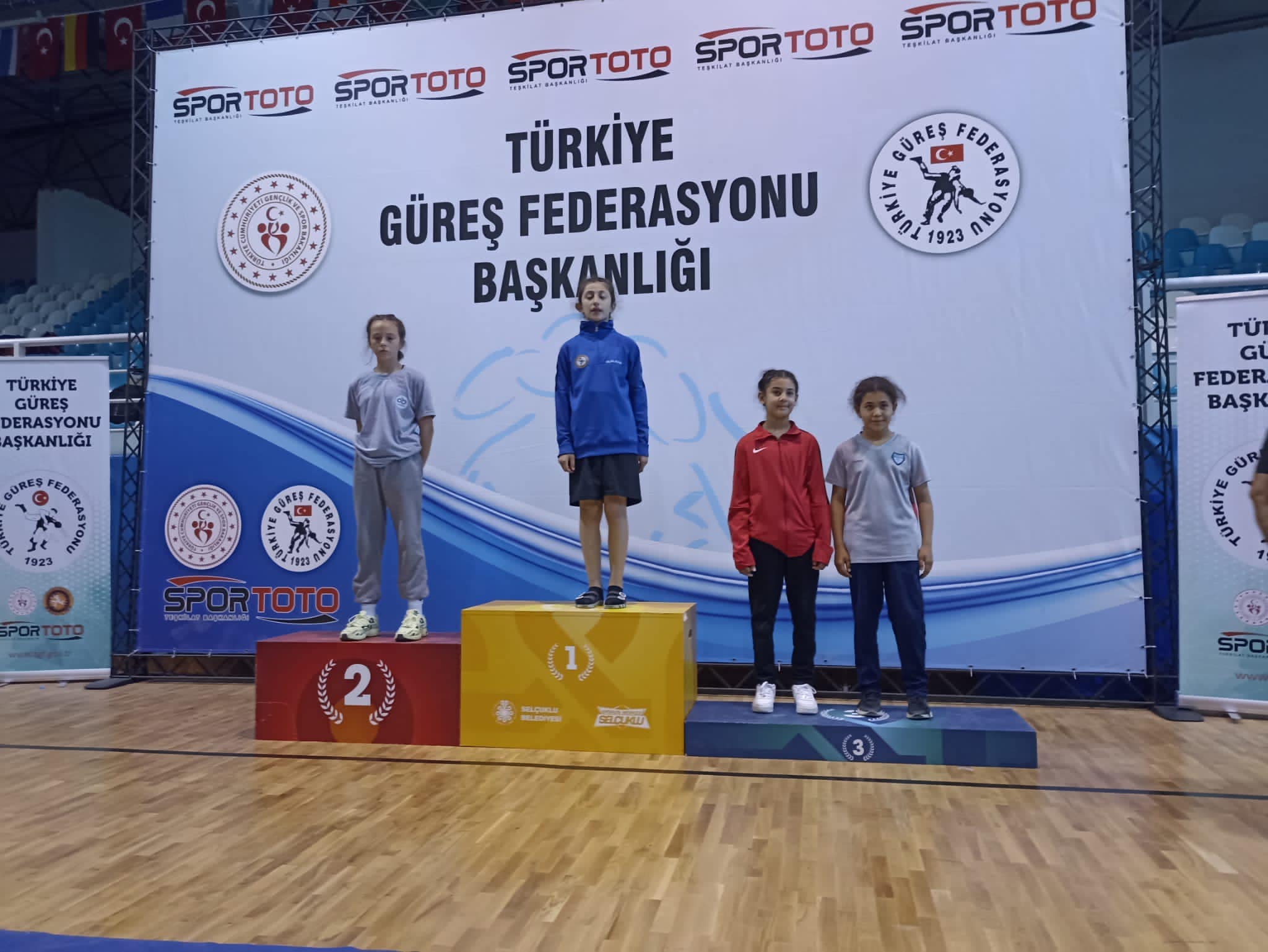 BAFRALI  SPORCULAR GÜREŞTE TÜRKİYE ŞAMPİYONU ve TÜRKİYE 3. SÜ