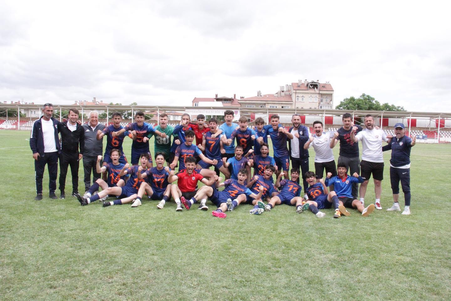 ATAKUM BELEDİYESPOR U 16 TÜRKİYE FİALLERİ’NDE