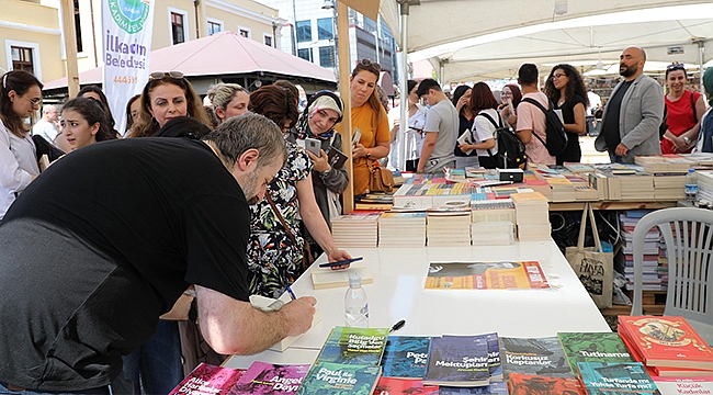 İlkadım’da Kitap Fuarı Hafta Sonunda Bile Yoğun İlgi Gördü