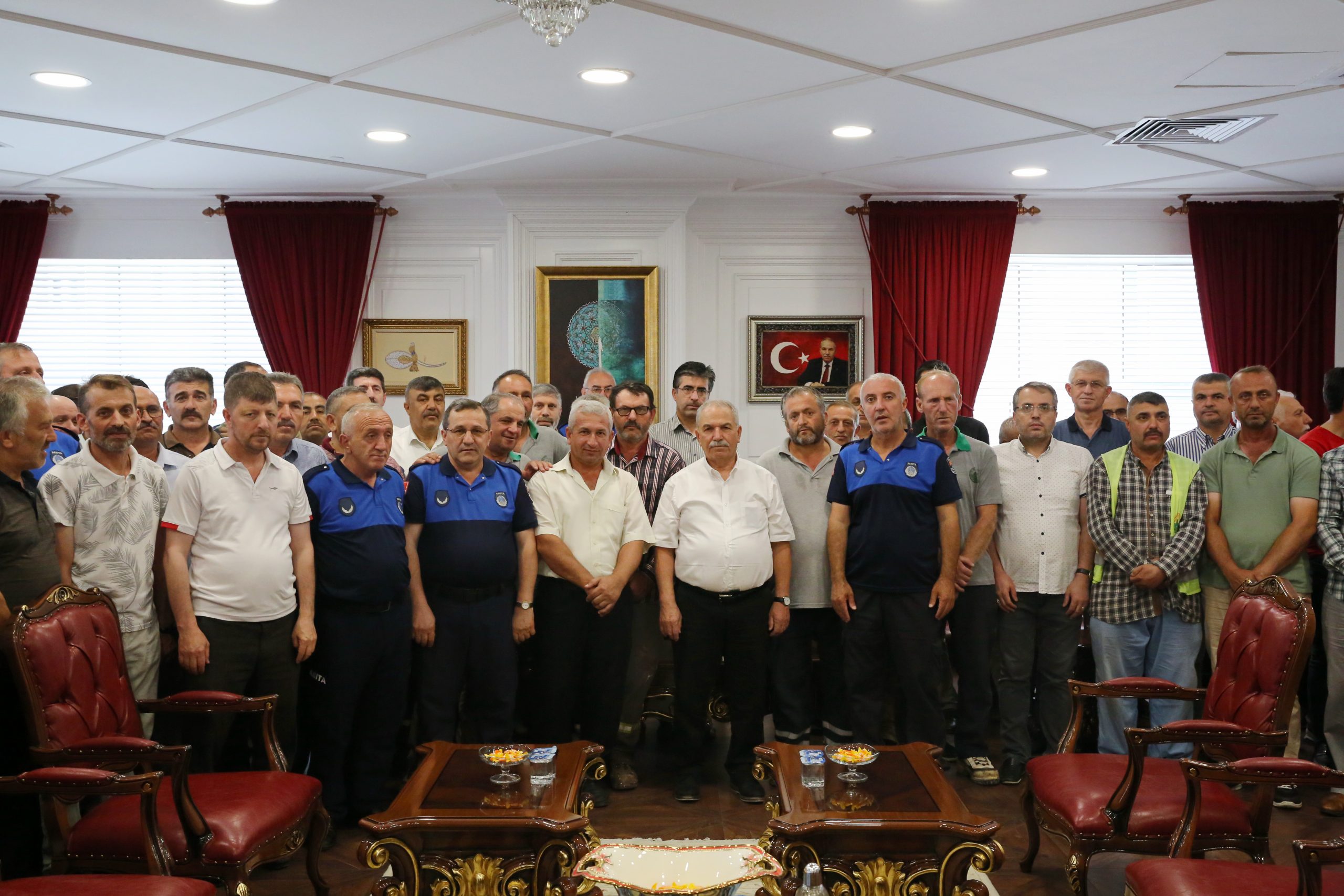 İLKADIM BELEDİYESİ KADROLU 120 İŞÇİYE 41.83 ORANINDA ZAM YAPTI