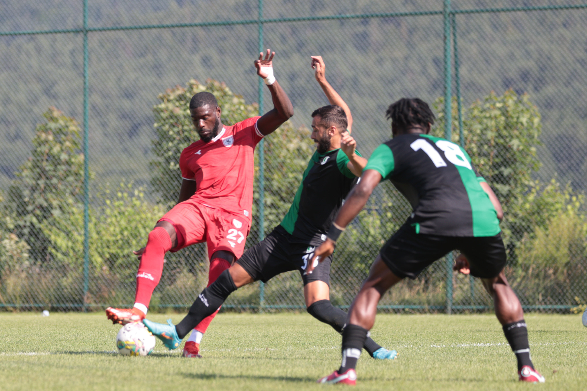 Hazırlık maçında 2-1 mağlup oldu.