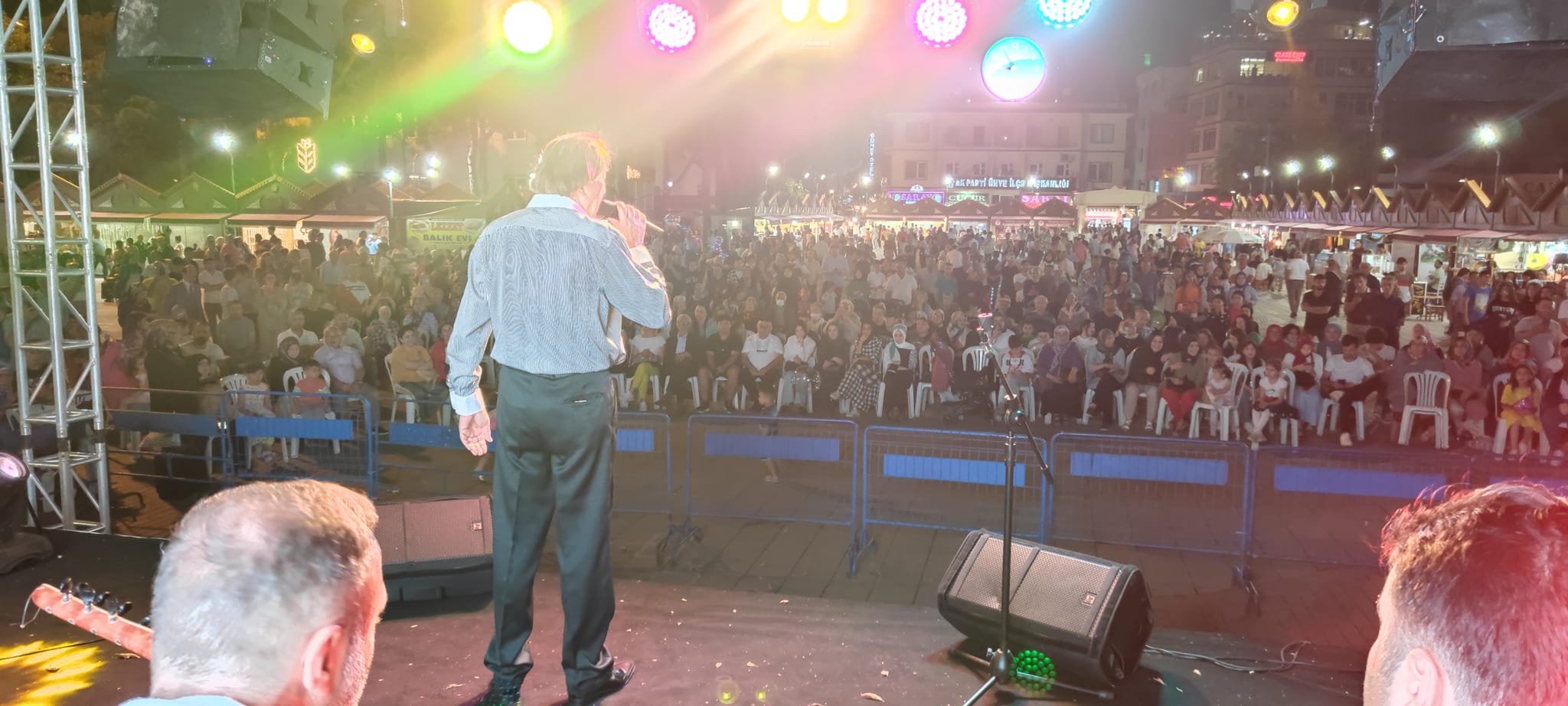 ÜNYE’DE YAZ KONSERLERİ’NE YOĞUN İLGİ