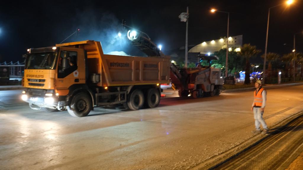 Atatürk Bulvarı’nda asfalt çalışması