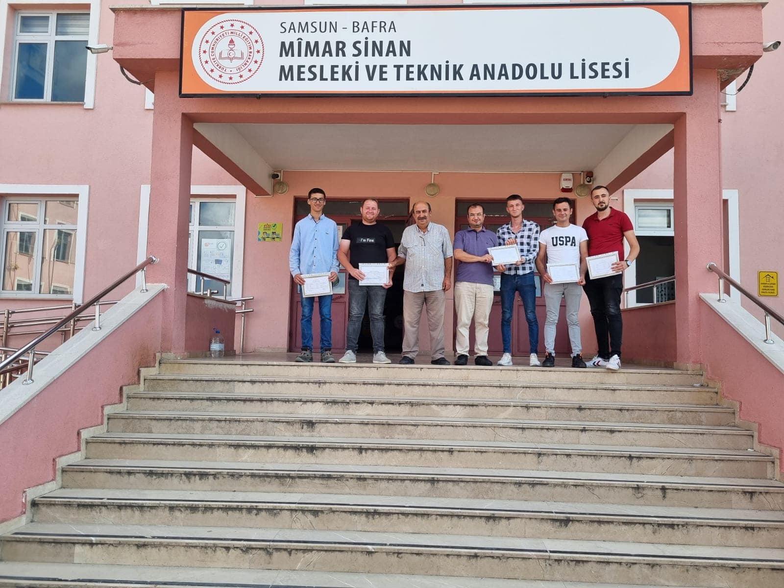 MEZUN ÖĞRENCİLERE DİPLOMA ve İŞYERİ AÇMA BELGESİ