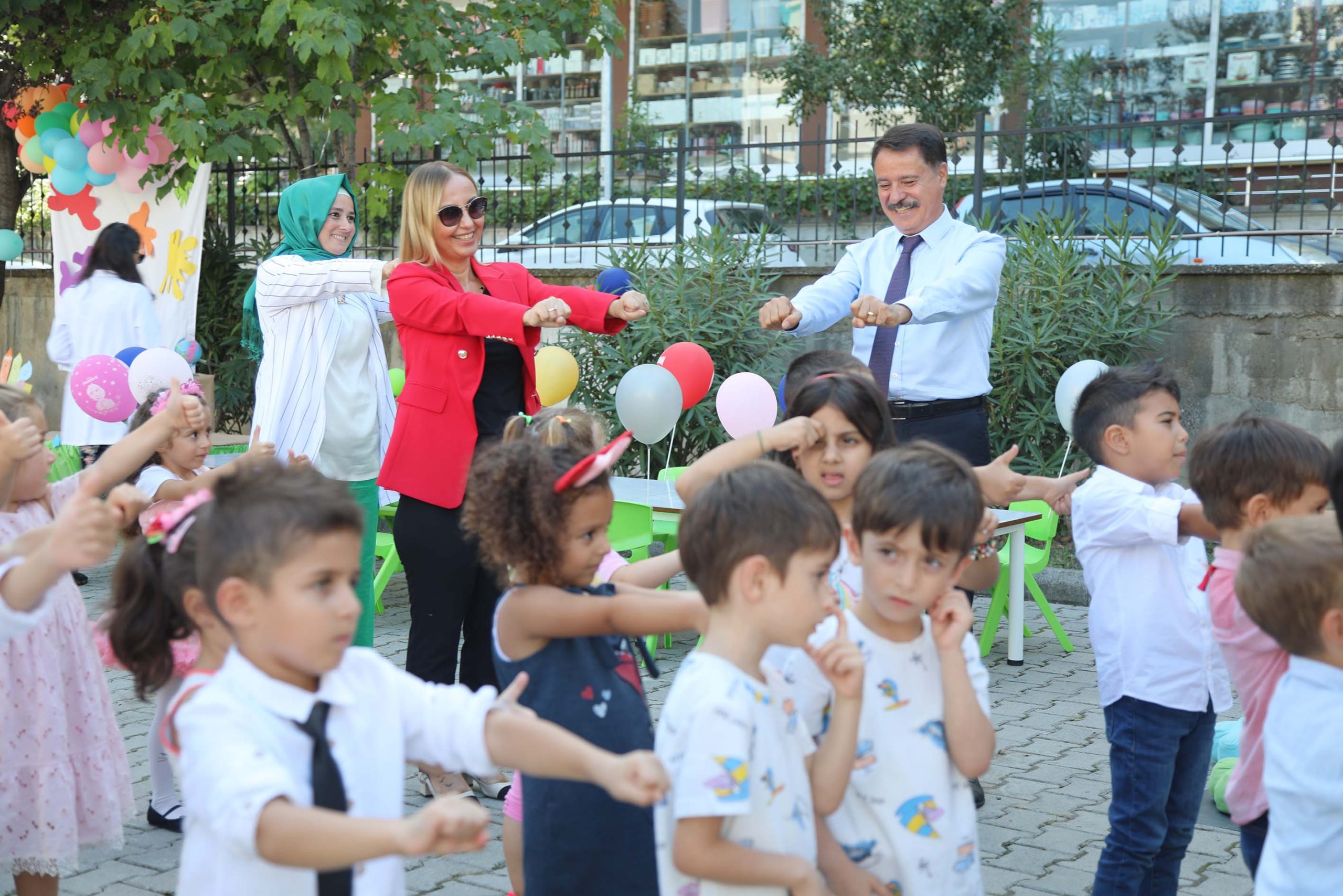 Başkan Deveci Miniklerin Heyecanına Ortak Oldu