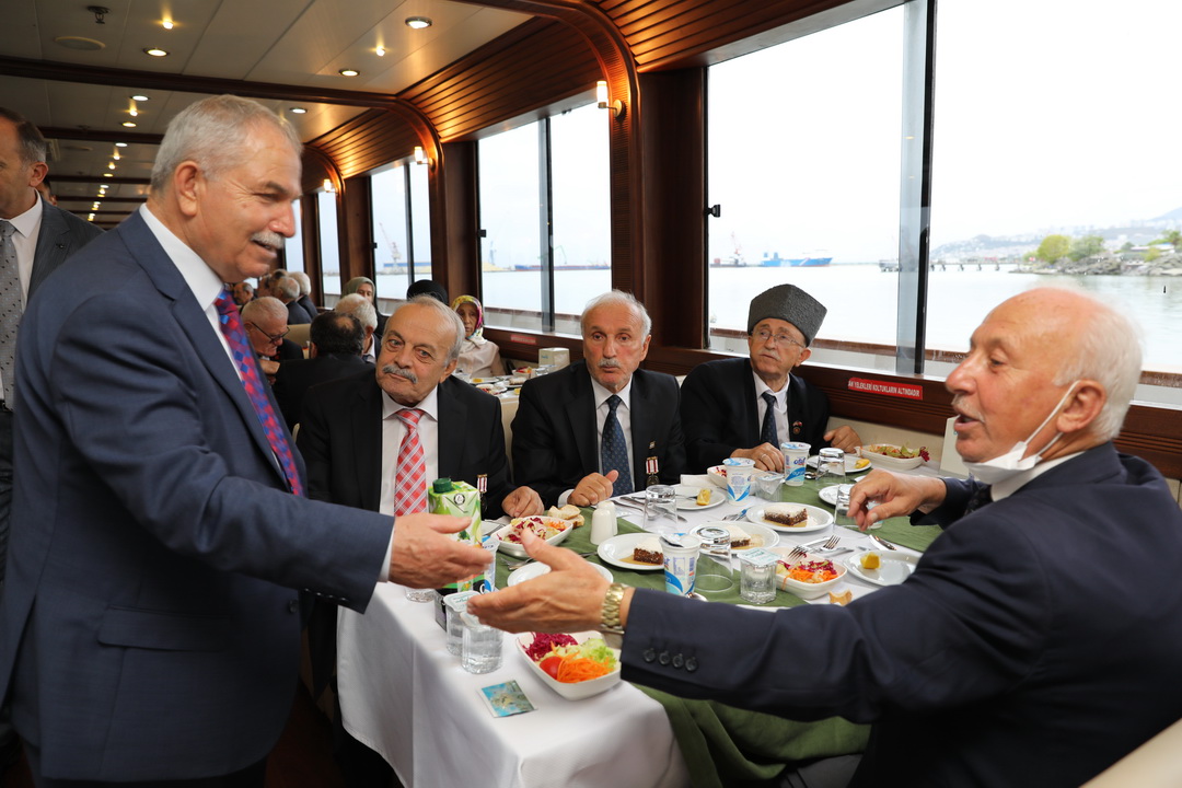 DEMİRTAŞ GAZİLERİMİZ TÜRK KAHRAMANLIĞININ SÖNMEYEN MEŞALELERİDİR