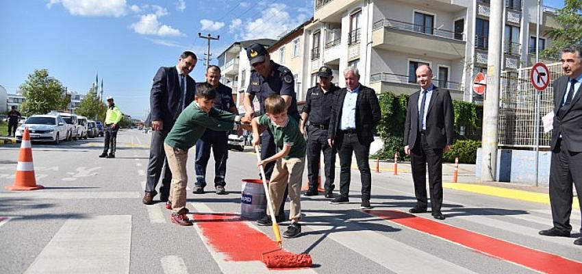 Kartepe’de yayalar kırmızı çizgimiz