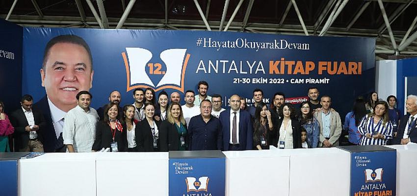 12. Antalya Kitap Fuarı rekor ziyaretçi ile sona erdi