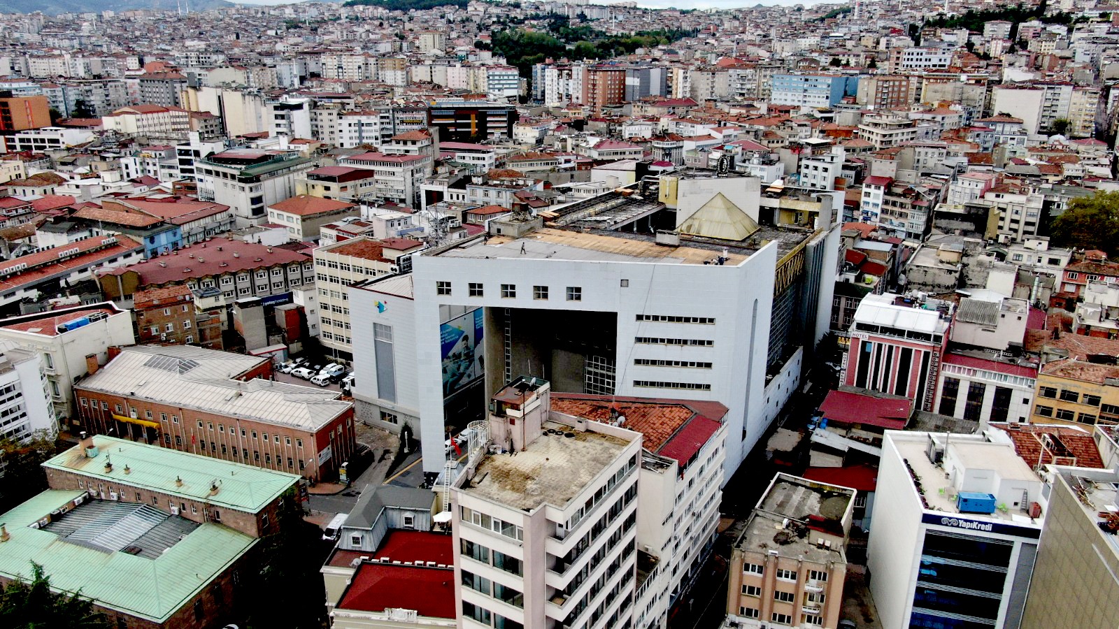 Anakent İş Merkezi yıkılıyor