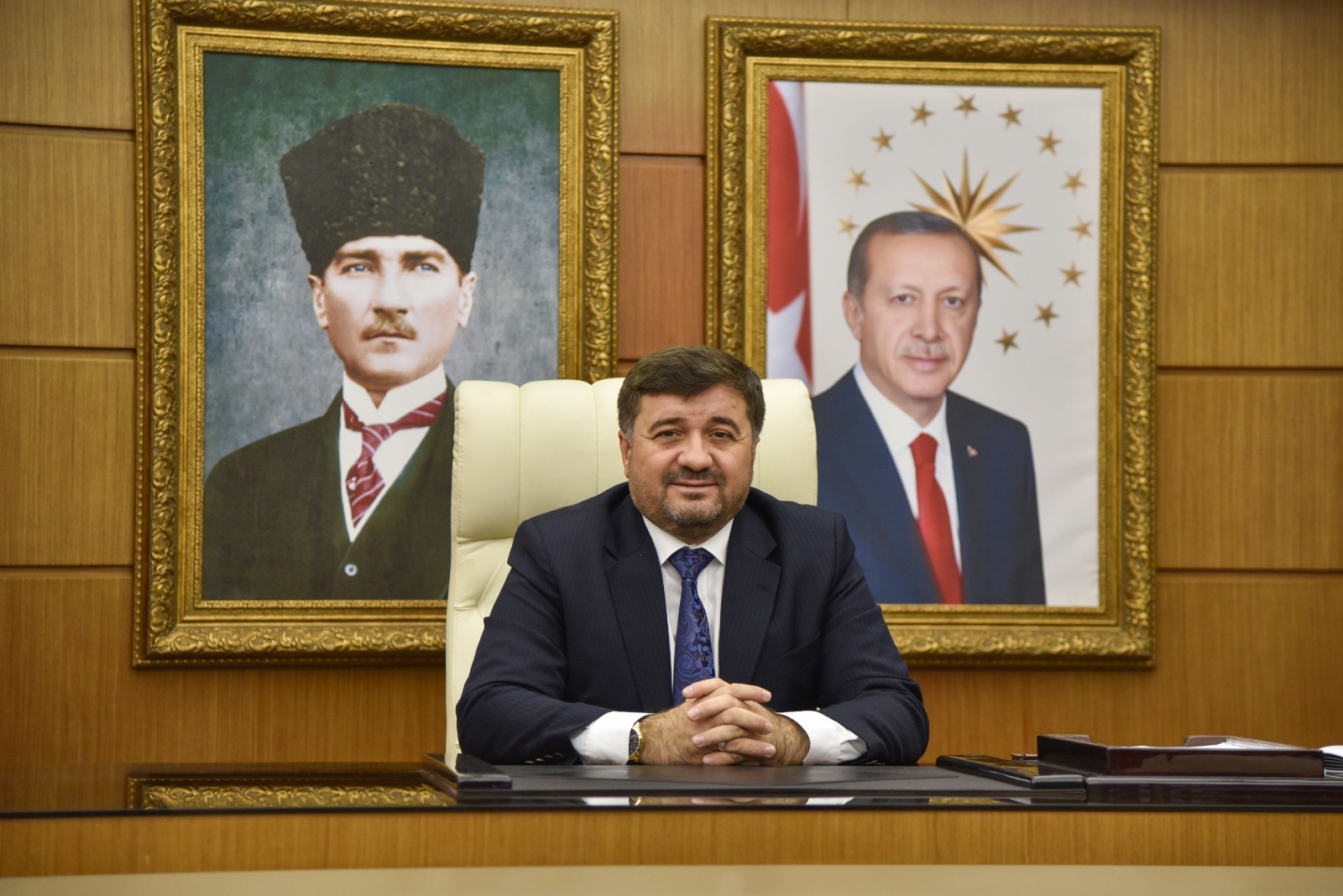 ŞENLİKOĞLU’NUN MEVLİD KANDİLİ MESAJI