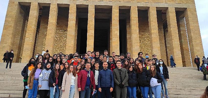 ‘Başkenti ve Anıtkabir’i Görmeyen Öğrenci Kalmayacak’ projesi ödül getirdi