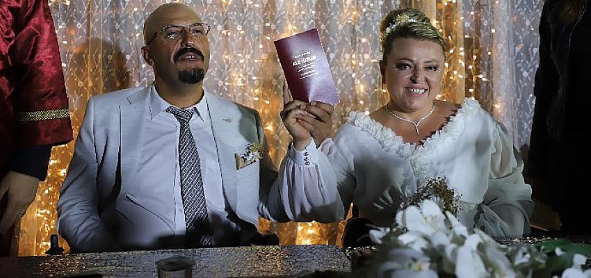 Büyükşehir Belediyesinin Engelsiz Kafe’sinde Dünya Evine Girdiler