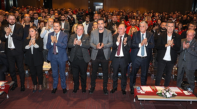 Efsane Kaptan Kar Anıldı!…