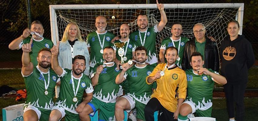 Fuat Sakarya şampiyonu Nilüfer Belediyespor