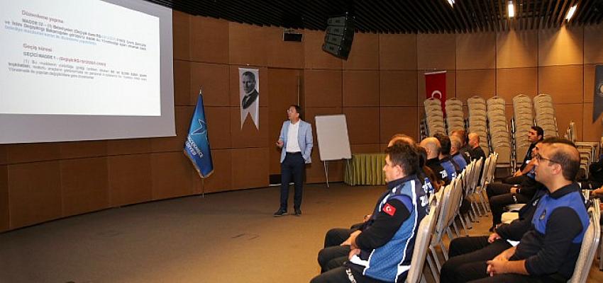 Küçükçekmece’de zabıta ekiplerine zabıta kanun yönetmelik ve mevzuatı eğitimi