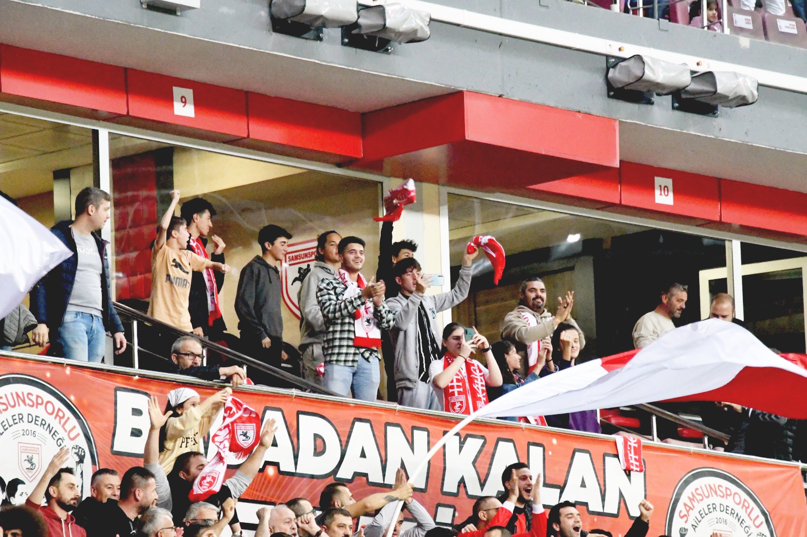 Havzalı gençler maçı Büyükşehir’in locasından izledi