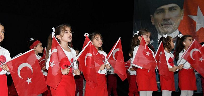 Minik öğrencilerden büyük gösteri