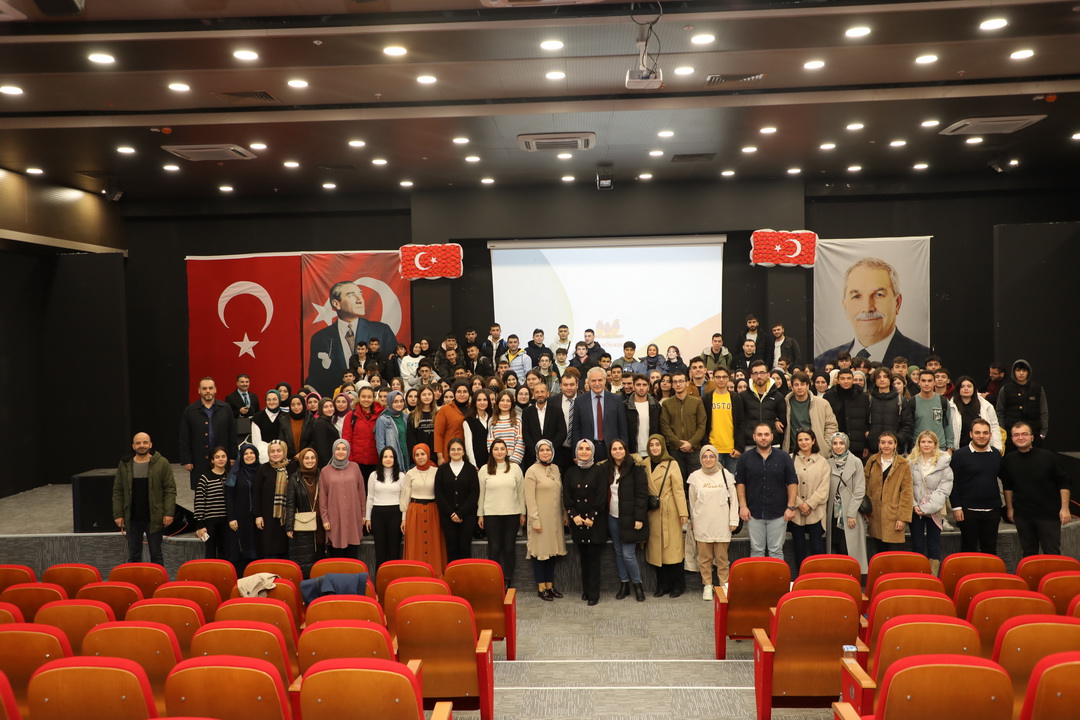 BAŞKAN DEMİRTAŞ DUYARLI OLMAK BAŞARIYA AÇILAN KAPIDIR