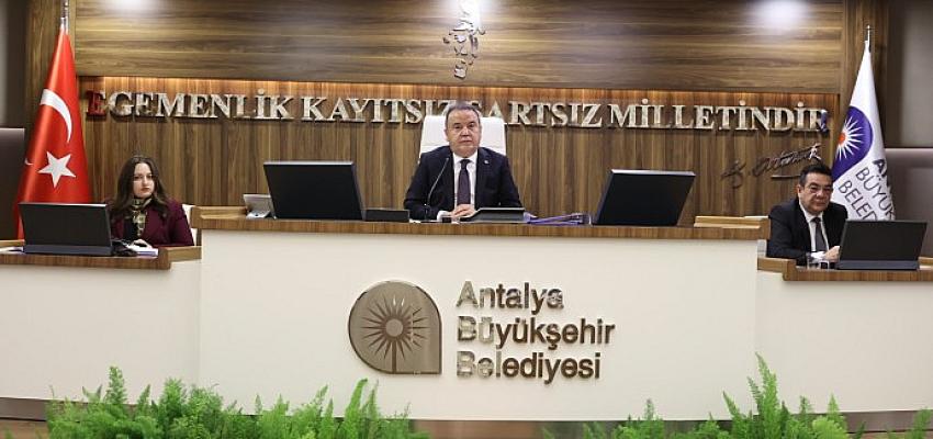 Antalya’da suya indirim yapıldı