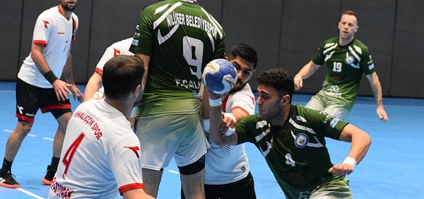 Çekişmeli maçın galibi Nilüfer Belediyespor